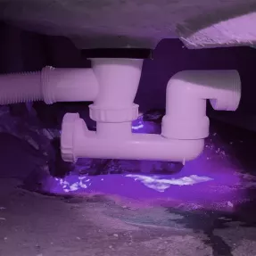 Colorante fluorescente violeta UV para fugas | Fluotracking